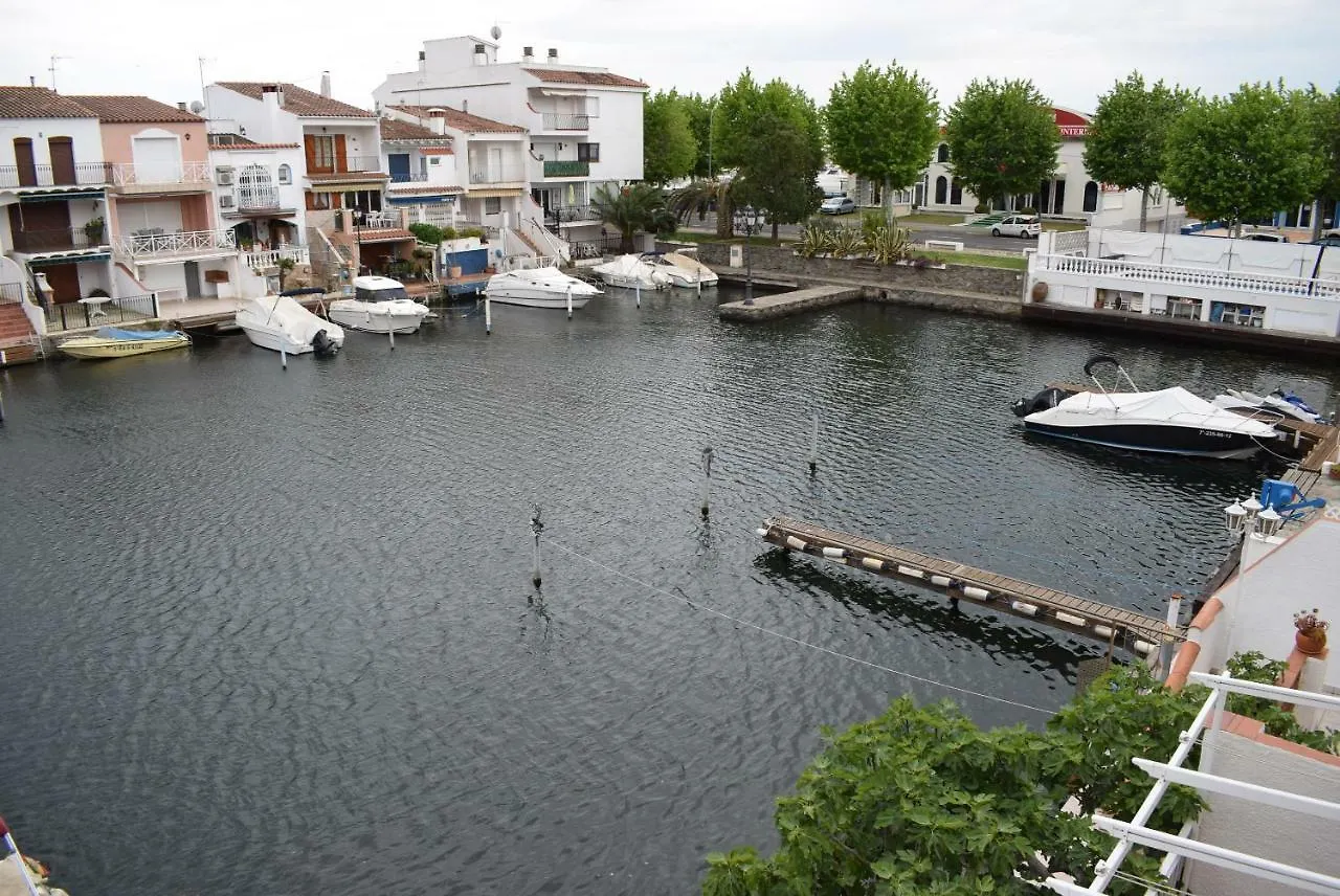 Apartamento Con Bonitas Vistas Al Canal Ref 337 Empuriabrava Apartment